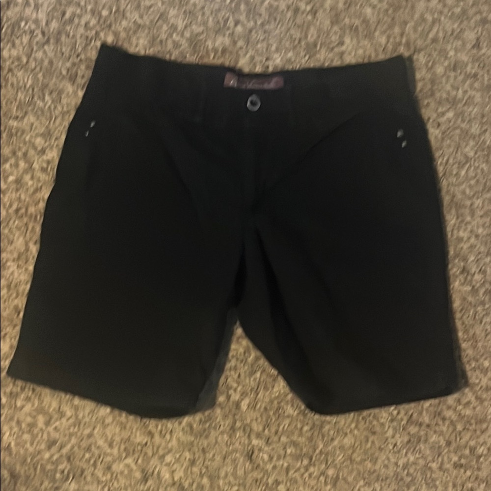 Gloria Vanderbilt Black Shorts Women’s 10